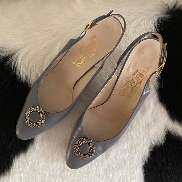 Vintage Salvatore Ferragamo sling back shoes - Picture 2 of 8